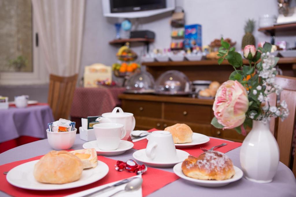 Hotel Piave Rome Bagian luar foto