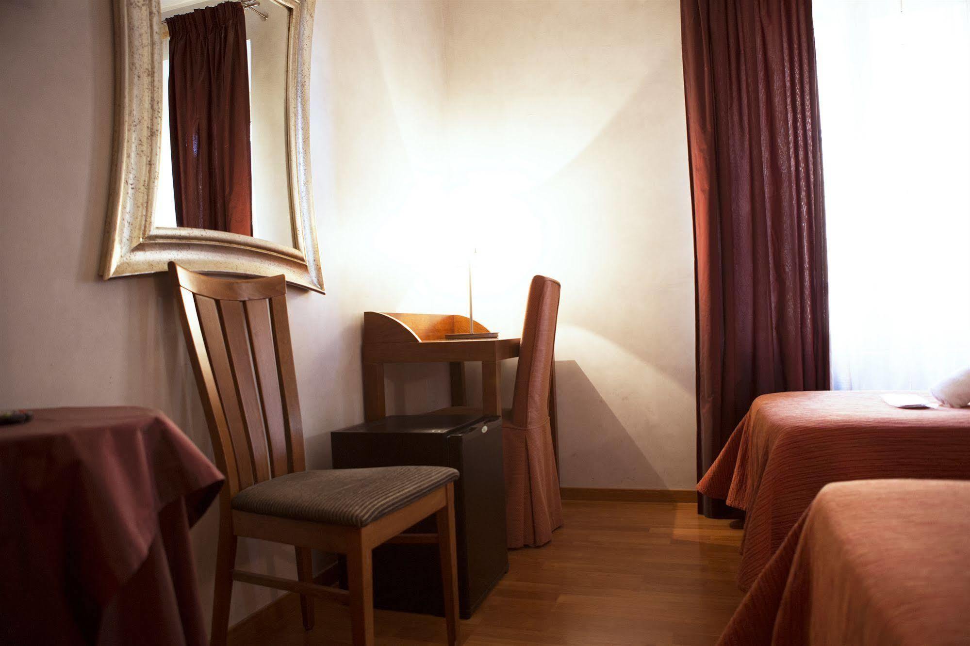 Hotel Piave Rome Bagian luar foto