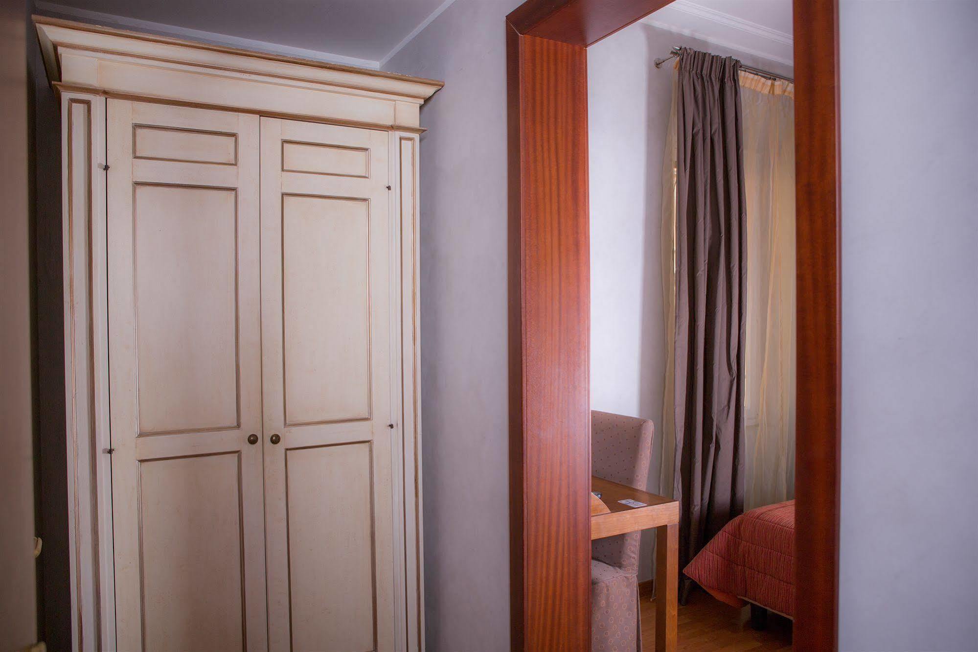 Hotel Piave Rome Bagian luar foto